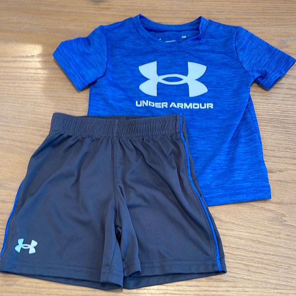 Under Armour T-shirt and Shorts Combo